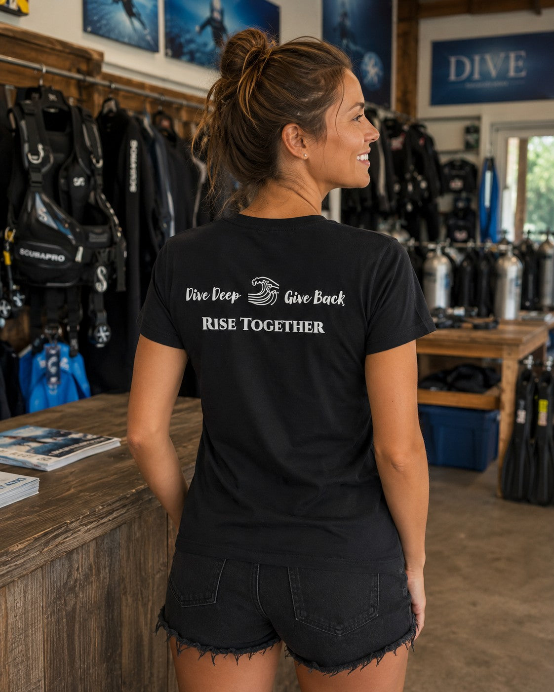 DSS Women's Black Logo Relaxed Jersey Tee
